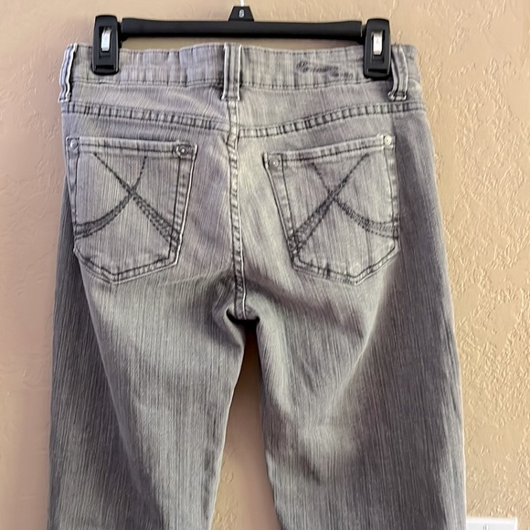Common Genes Women’s stretch gray color denim jeans straight leg size 4 - Picture 12 of 17